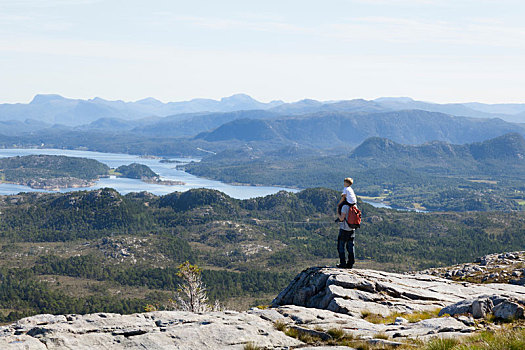 男孩,父亲,向外看,小湾,风景,岩石构造,挪威