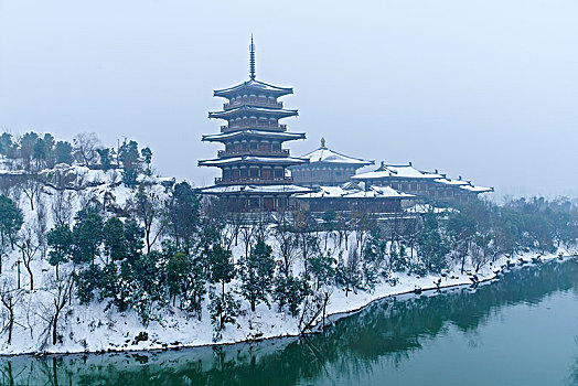 湖北襄阳影视城雪景