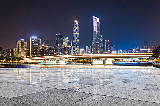 广州夜景和柏油马路