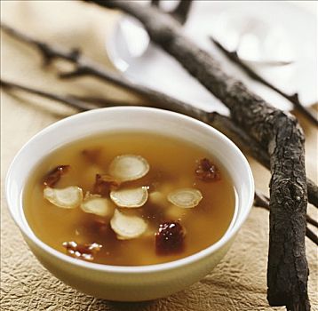 生魚,湯,人參,棗