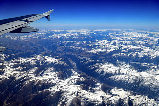 航拍西藏阿里地区雪山