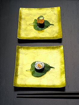 寿司卷,黄金,盘子