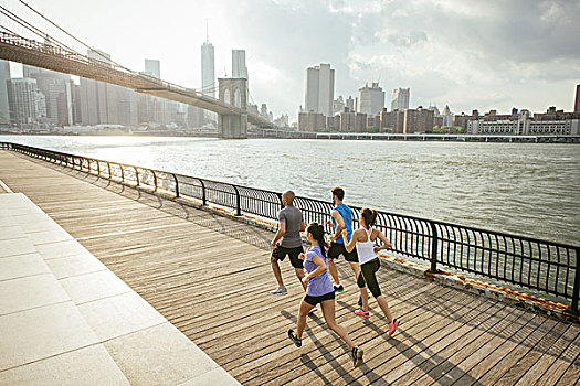 俯拍,人,跑,正面,布鲁克林大桥,纽约,美国