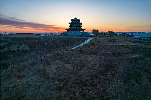 黄土高原日出