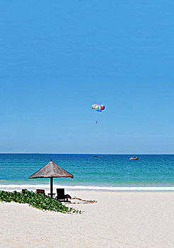 水上滑翔伞,草棚伞,沙滩,海边