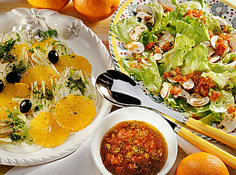 茴香,橘子沙拉,卷心菜,番茄酱,蘑菇