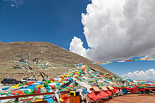 西藏,云海,雪山,玛尼堆