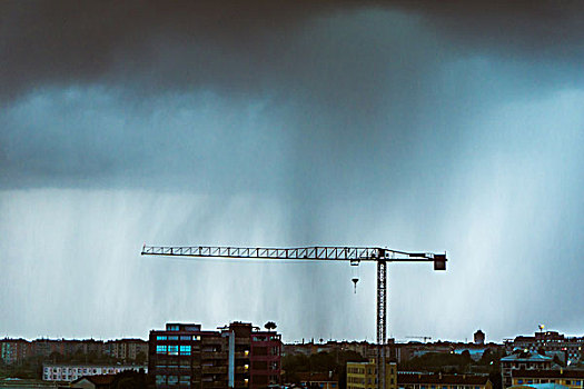 暴雨