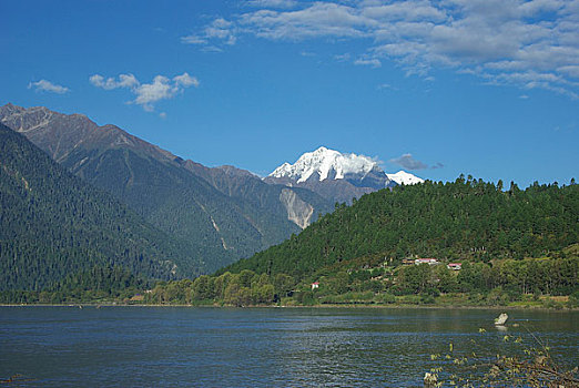 西藏古乡湖风景