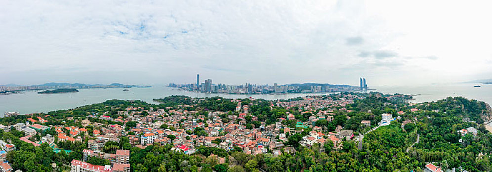 航拍福建厦门鼓浪屿风景名胜区风光