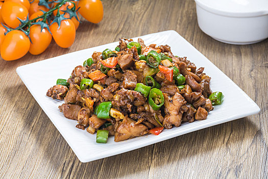 中式家常菜肴辣子炒鸡块
