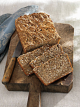 斯佩尔特小麦,面包,切片,木板