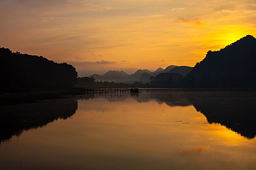 湖光山色,普者黑