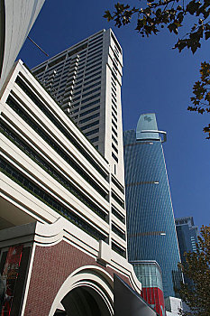 南京西路摩天大楼