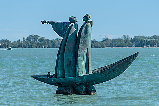青铜,纪念建筑,2007年,站立,船,指向,墓地,岛屿,俄罗斯,雕刻师,威尼斯泻湖,威尼托,意大利,欧洲
