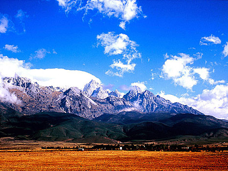 玉龙雪山