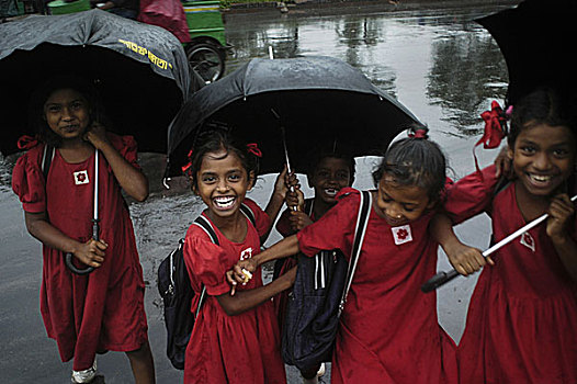 头像,学校,孩子,愉悦,室外,雨,重,倾盆大雨,风,夏天,热,城市,五月,六月,下雨,季节,达卡,孟加拉,2007年