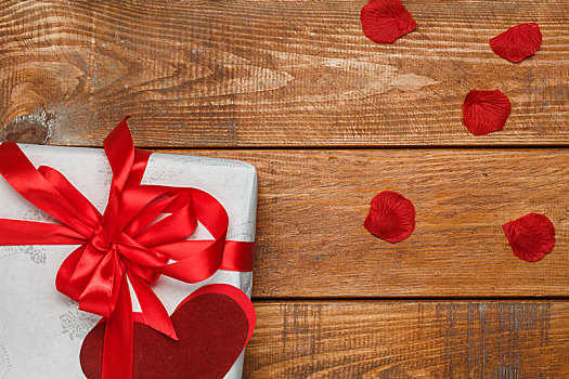 情人节,礼物,心形,木质背景