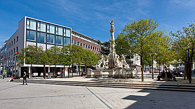 喷泉,谷物市场,莱茵兰普法尔茨州,德国,欧洲