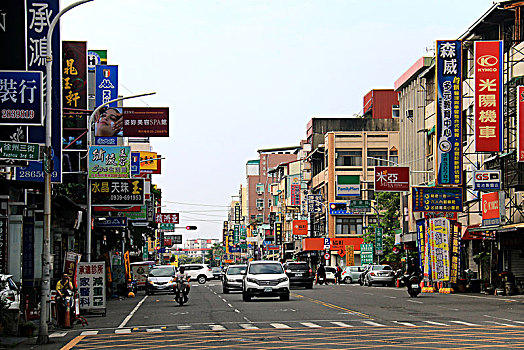 台北清晨的街道