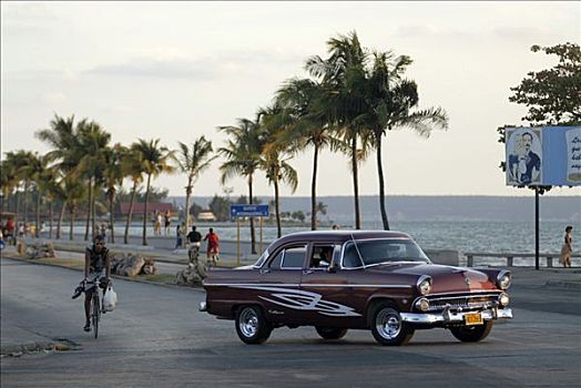 老爷车,驾驶,西恩富戈斯,古巴,美洲