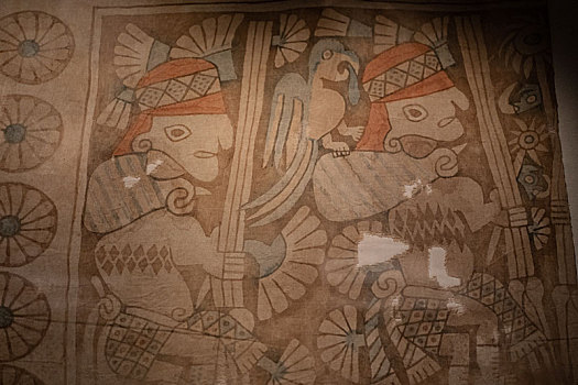秘鲁特鲁希略国立大学博物馆西坎文化彩绘棉质斗篷