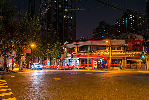 海防路西康路路口