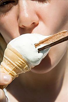 女青年,吃,冰淇淋