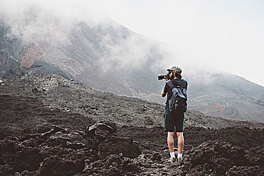 男青年,摄影,火山,安提瓜岛,危地马拉