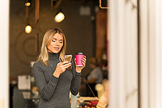 女人,外卖,咖啡,智能手机