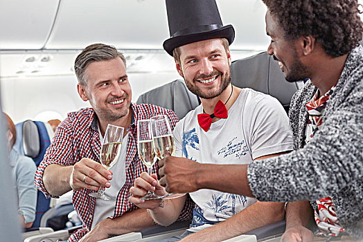 年轻,朋友,祝酒,香槟酒杯,飞机