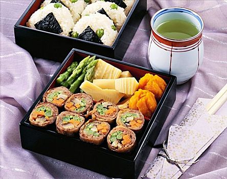 牛肉,蔬菜,米饭,便当,盒子,茶,日本