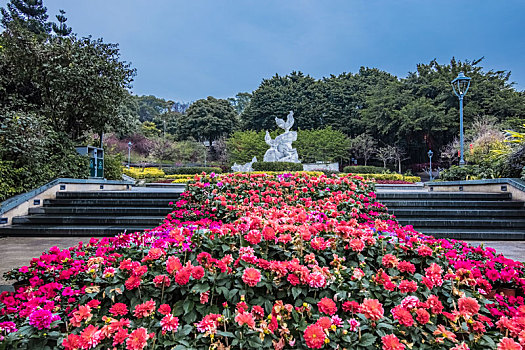 福建省福州市金鸡山花坛雕像建筑环境景观