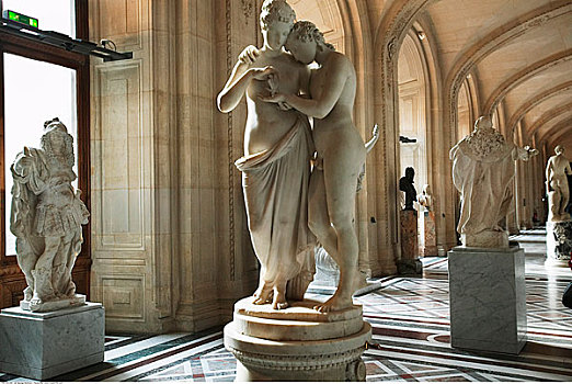 雕塑,卢浮宫