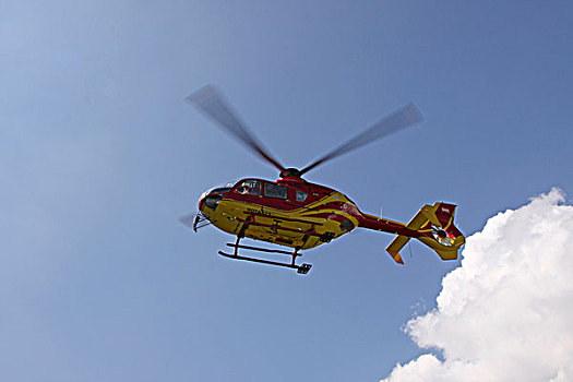 救助,直升飞机,山,高,高山,道路,上陶恩山国家公园,卡林西亚,奥地利,欧洲