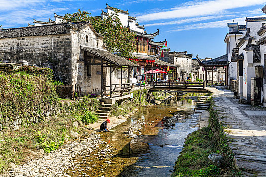 皖南古村落黟县卢村,中国安徽省黟县卢村木雕楼景区