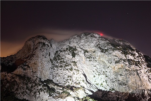 直布罗陀巨岩,夜晚
