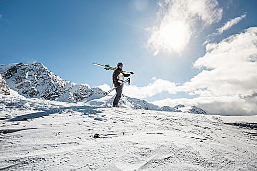 中年,男人,站立,上面,山,滑雪,瑞士