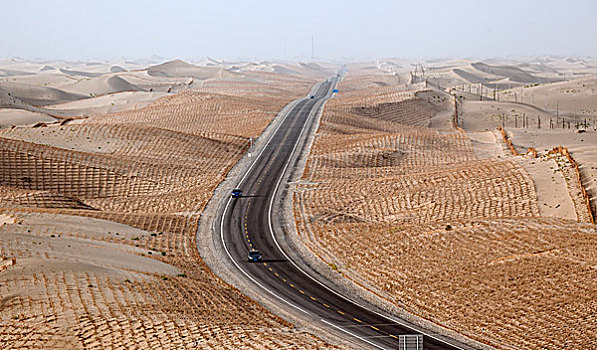 新疆,塔克拉玛干沙漠,沙漠公路,阿和沙漠公路