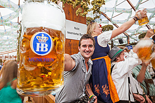 德国,巴伐利亚,慕尼黑,年轻人,喝,啤酒