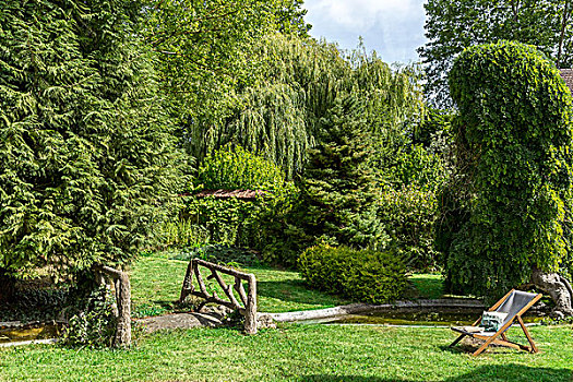 木质,折叠躺椅,绿色,花园,多样,树,水塘,乡村,桥