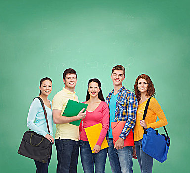 友谊,教育,人,概念,群体,微笑,青少年,文件夹,书包,上方,绿色,棋盘,背景