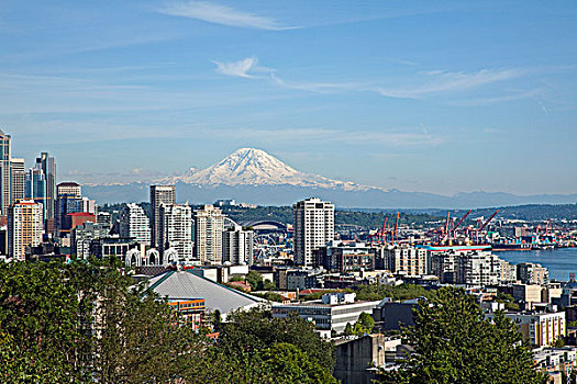 市区,西雅图,麻州理工学院,雷尼尔山