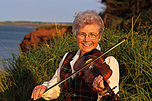 女人,演奏,小提琴,爱德华王子岛,加拿大