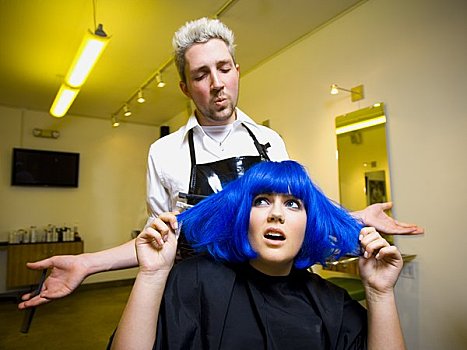 女青年,美发沙龙,蓝色头发