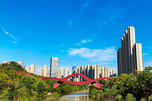 湖南长沙梅溪湖中国结步行桥