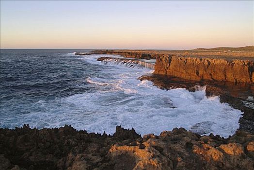 陡峭,岩石海岸,海浪,西澳大利亚,澳大利亚