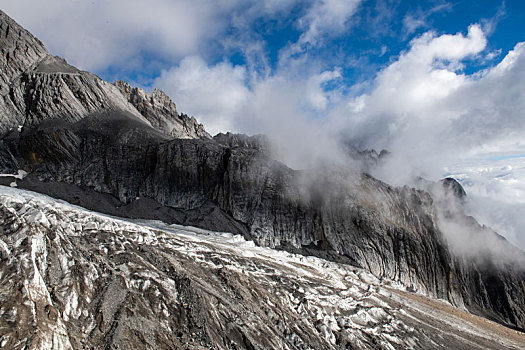 玉龙雪山