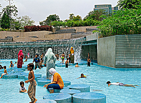 孩子,玩,游泳池,吉隆坡,马来西亚