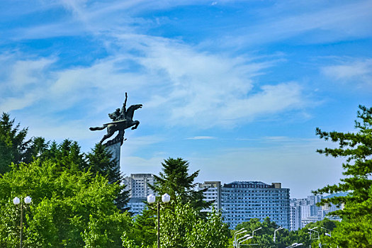 朝鲜平壤千里马塑像